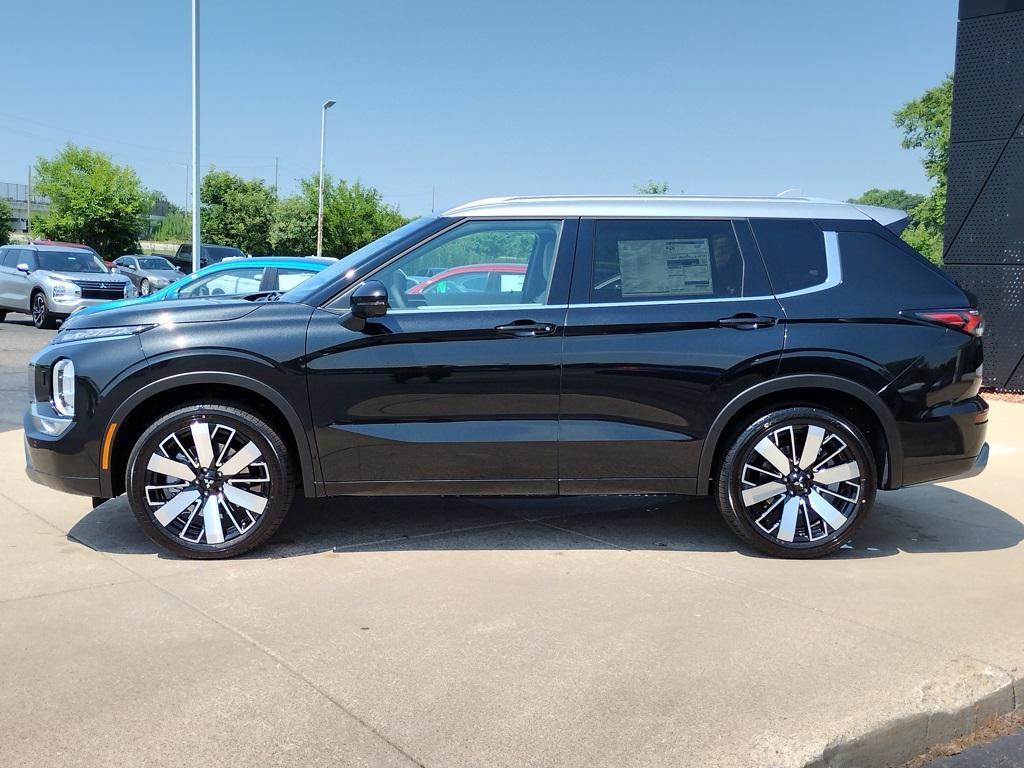 new 2025 Mitsubishi Outlander car, priced at $44,000