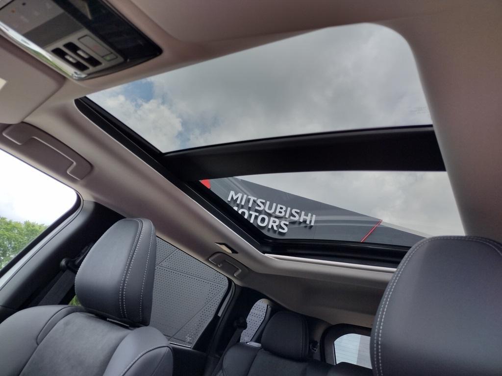 new 2025 Mitsubishi Outlander car, priced at $39,000