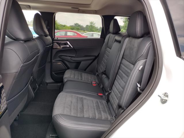 new 2025 Mitsubishi Outlander car, priced at $39,500