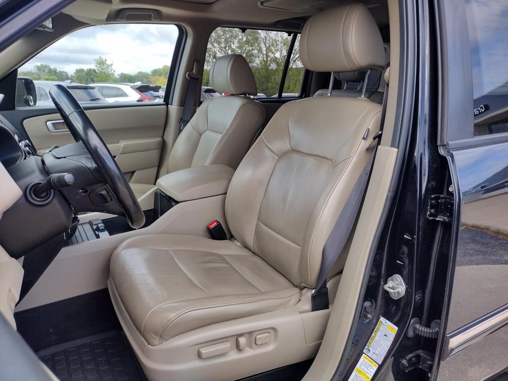 used 2014 Honda Pilot car, priced at $15,500