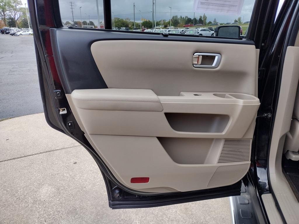 used 2014 Honda Pilot car, priced at $15,500