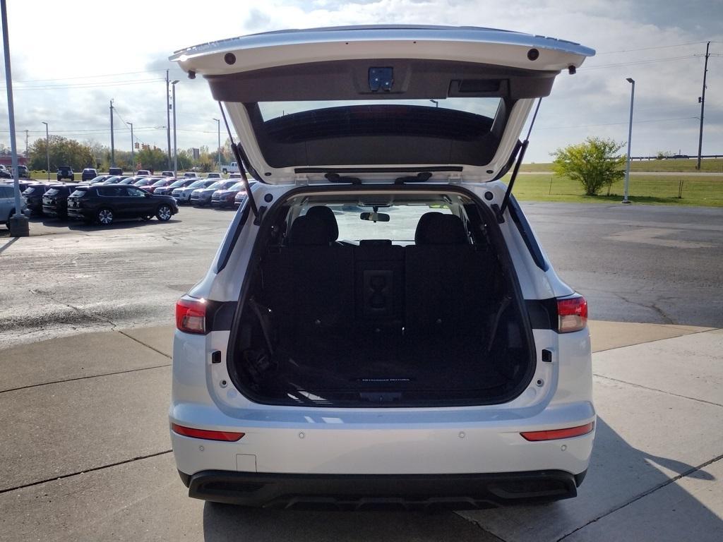 used 2023 Mitsubishi Outlander PHEV car, priced at $28,500