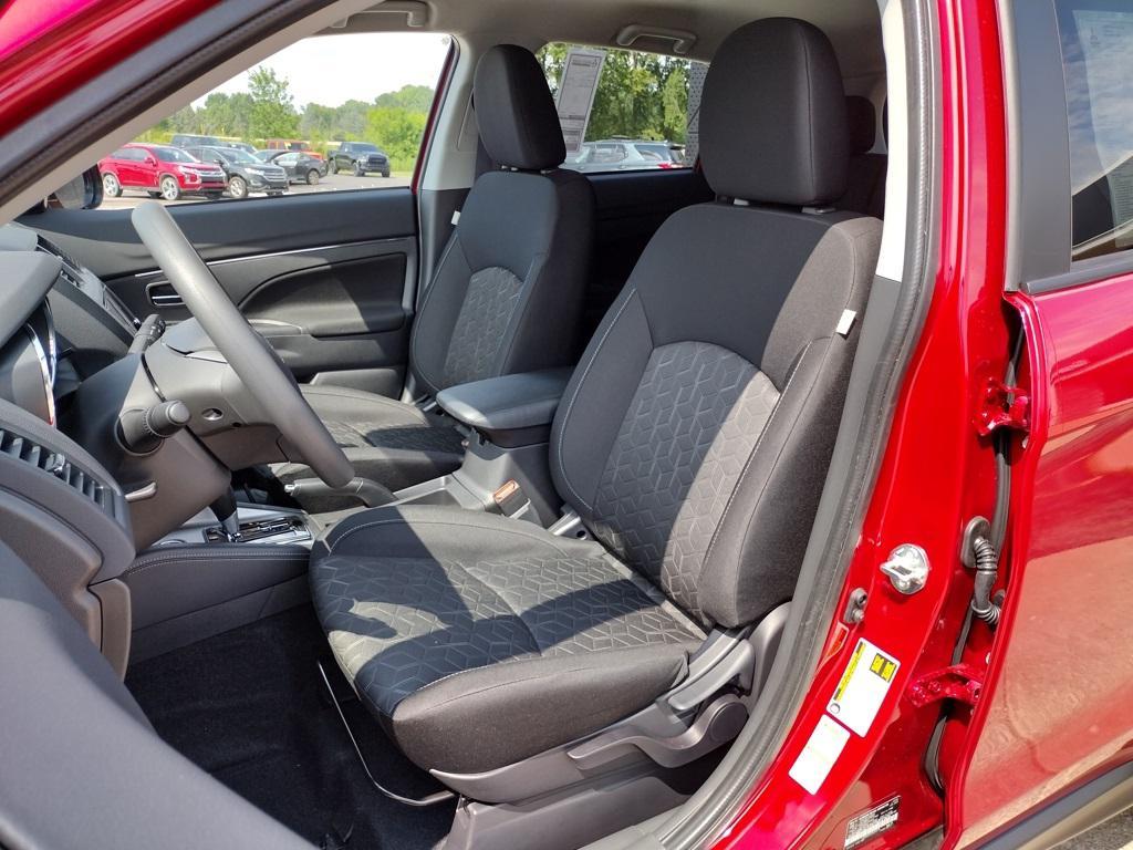 new 2025 Mitsubishi Outlander Sport car, priced at $27,500