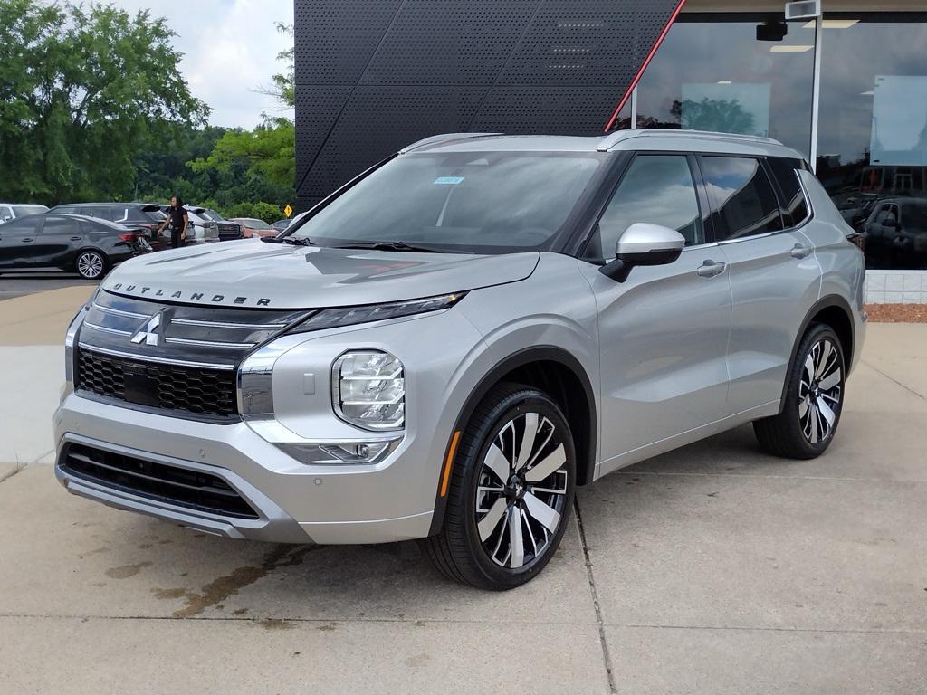 new 2025 Mitsubishi Outlander car, priced at $40,500