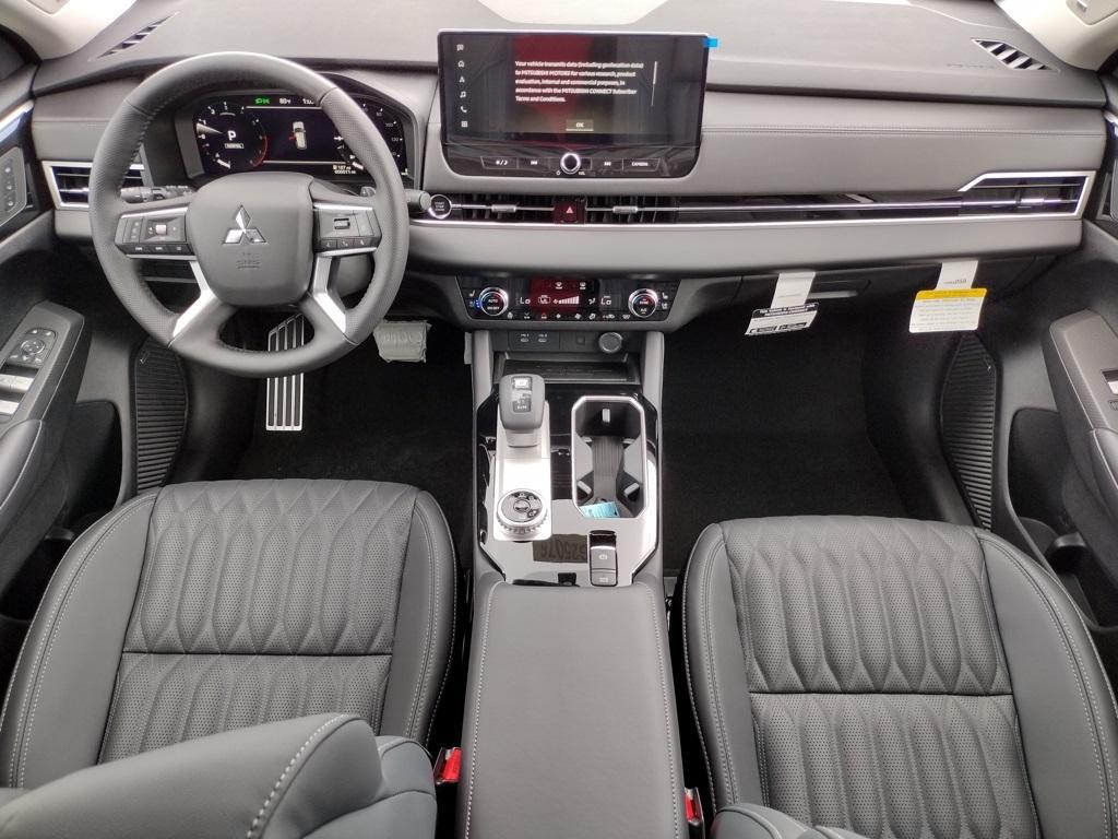 new 2025 Mitsubishi Outlander car, priced at $40,500