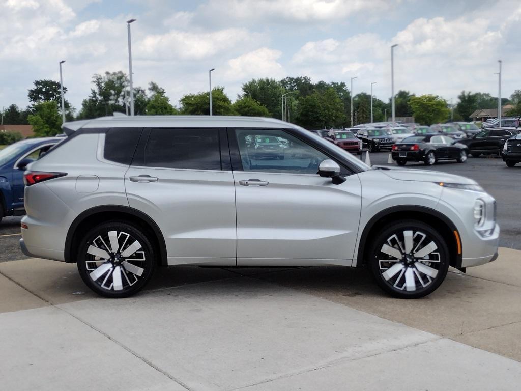 new 2025 Mitsubishi Outlander car, priced at $40,500