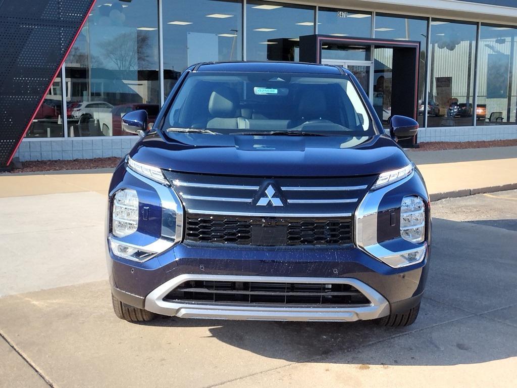 new 2025 Mitsubishi Outlander car, priced at $36,000