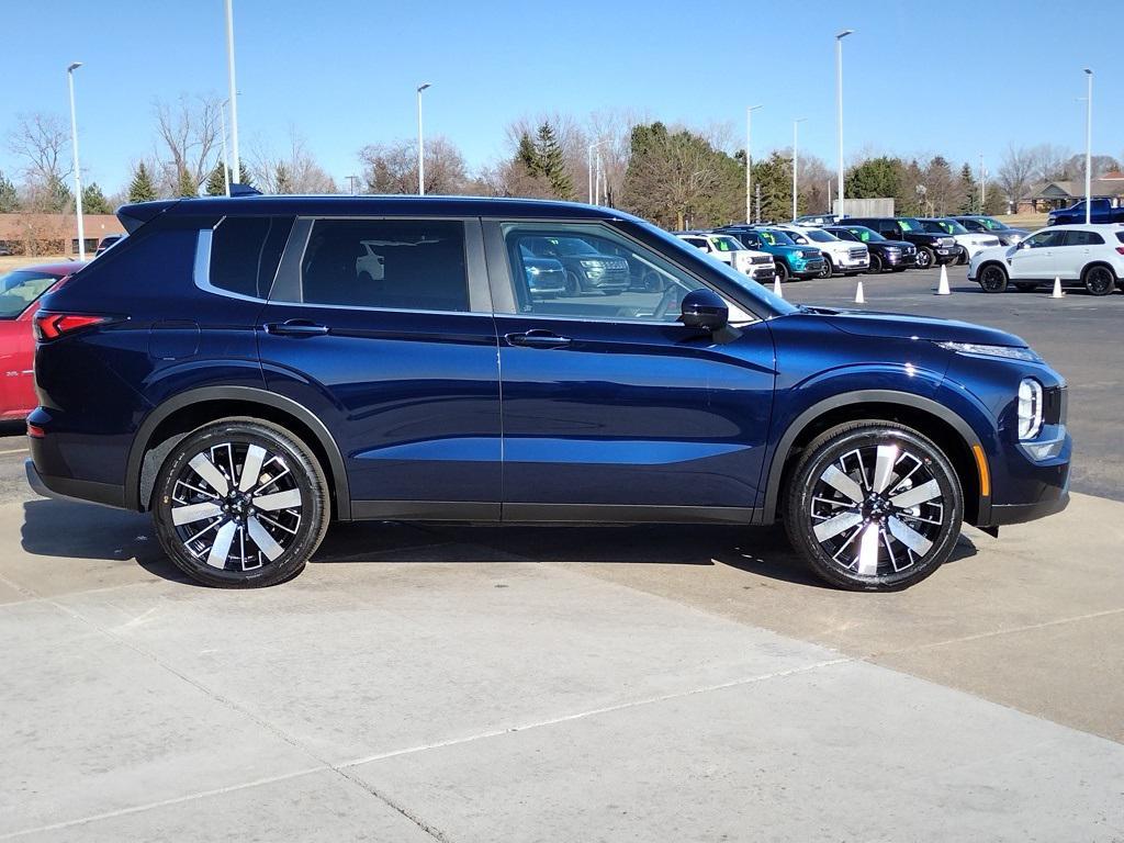 new 2025 Mitsubishi Outlander car, priced at $36,000