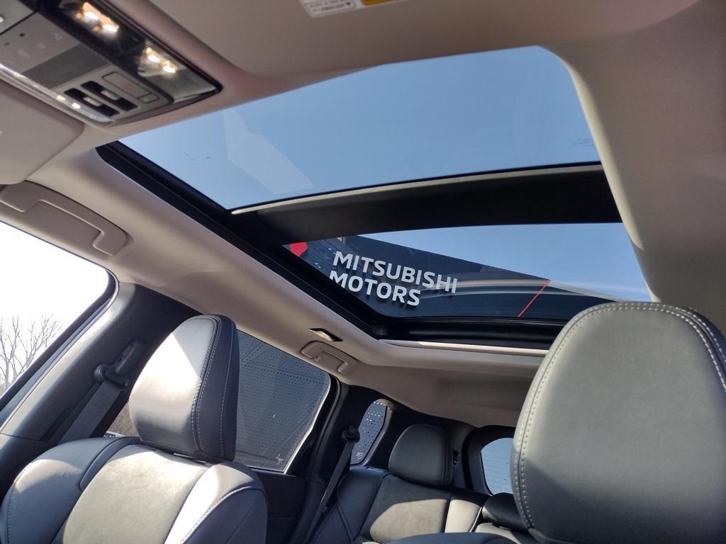 new 2025 Mitsubishi Outlander car, priced at $36,000