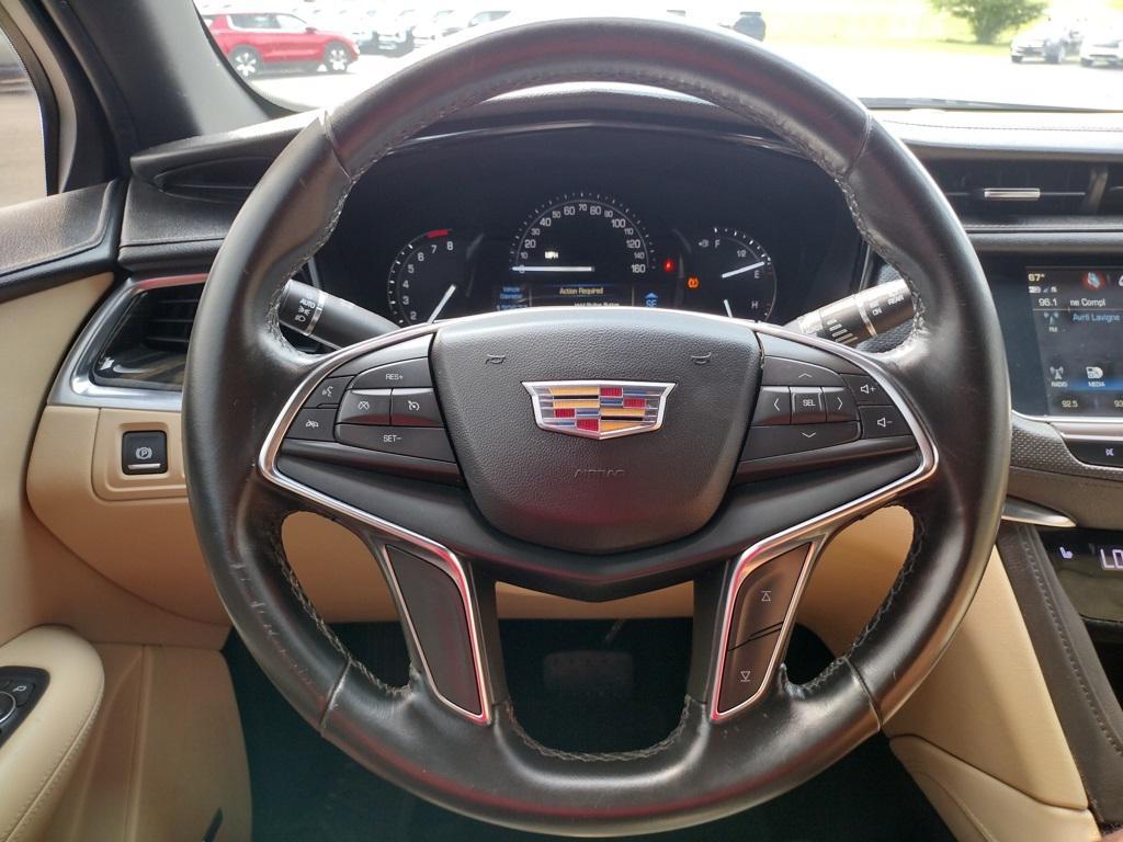 used 2018 Cadillac XT5 car, priced at $12,500