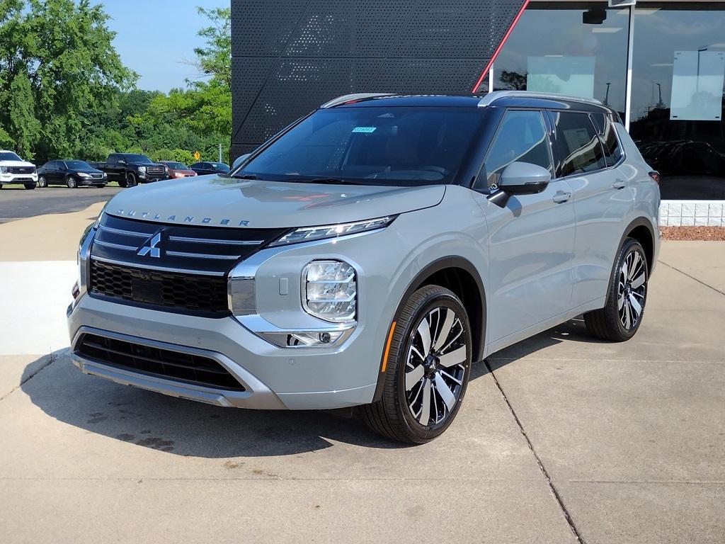 new 2025 Mitsubishi Outlander car, priced at $43,500