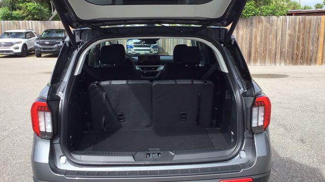 new 2025 Ford Explorer car, priced at $43,858