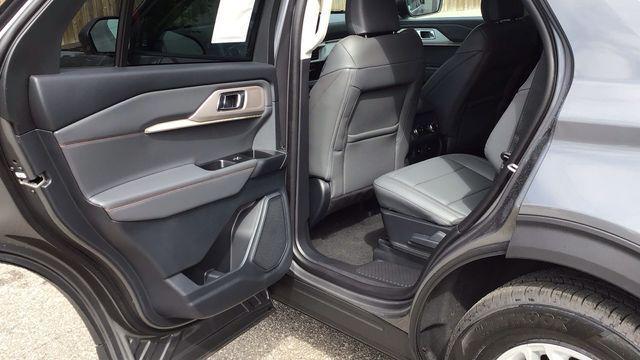 new 2025 Ford Explorer car, priced at $43,858