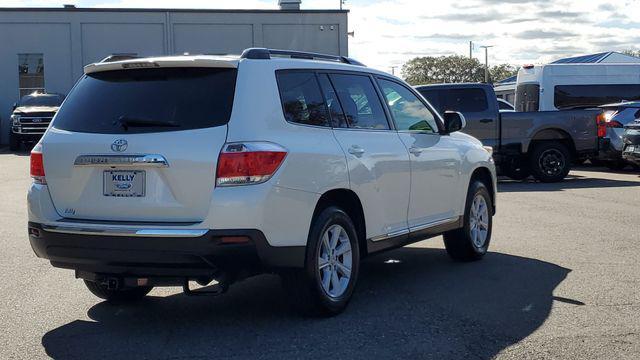 used 2013 Toyota Highlander car, priced at $12,885