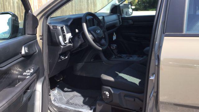 new 2025 Ford Ranger car, priced at $33,358