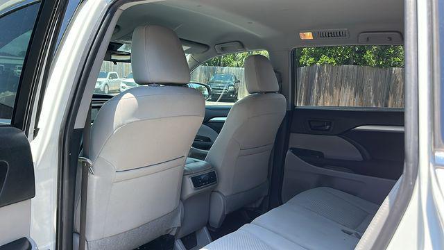used 2019 Toyota Highlander car, priced at $17,881
