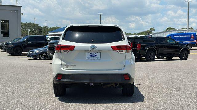 used 2019 Toyota Highlander car, priced at $17,881
