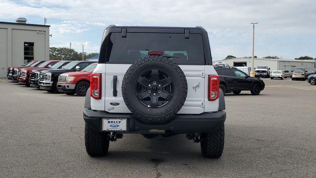 new 2024 Ford Bronco car, priced at $48,683