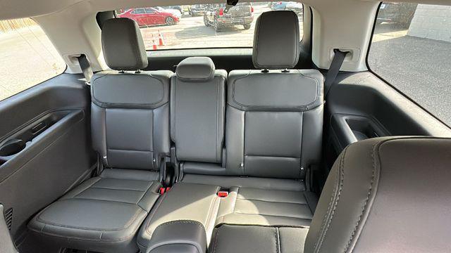 new 2025 Ford Expedition car, priced at $67,448