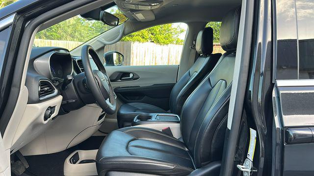 used 2023 Chrysler Pacifica car, priced at $27,182