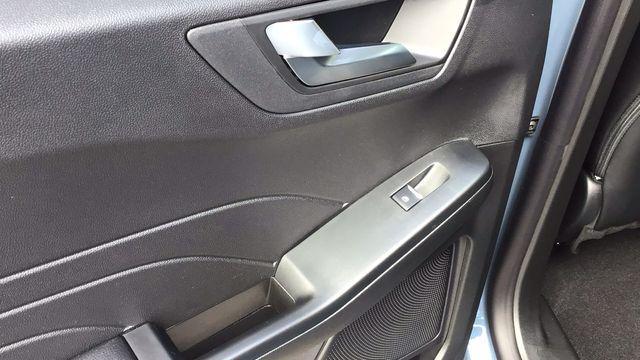 new 2026 Ford Escape PHEV car, priced at $35,390