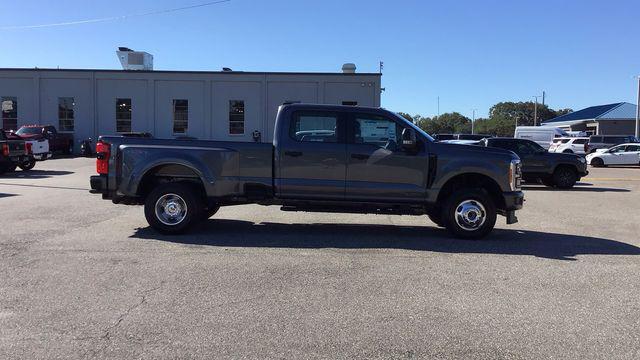 new 2026 Ford F-350 car, priced at $77,620
