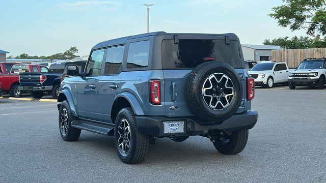 new 2025 Ford Bronco car, priced at $51,458