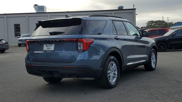 new 2025 Ford Explorer car, priced at $39,683