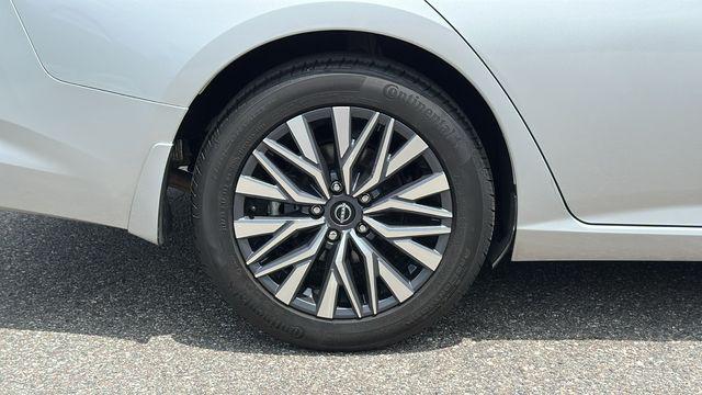 used 2023 Nissan Altima car, priced at $20,639