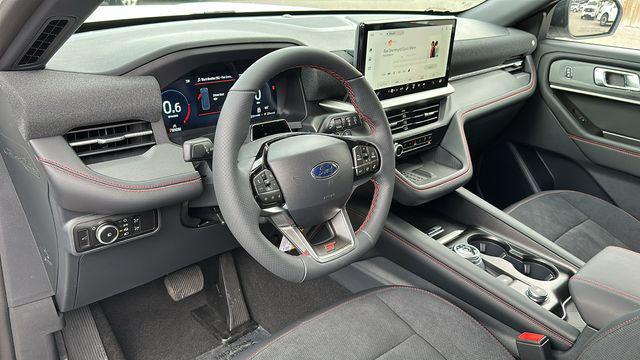 new 2025 Ford Explorer car, priced at $56,588