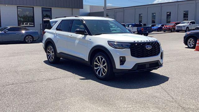 new 2025 Ford Explorer car, priced at $45,648
