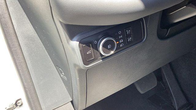 new 2025 Ford Explorer car, priced at $45,648