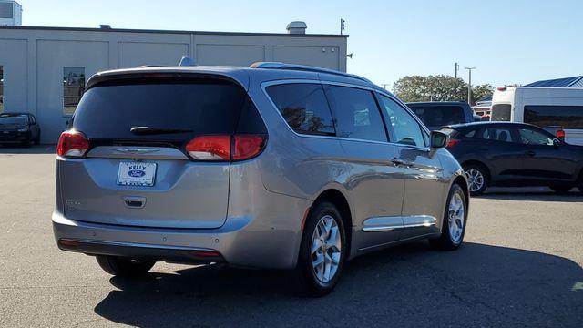 used 2020 Chrysler Pacifica car, priced at $20,988