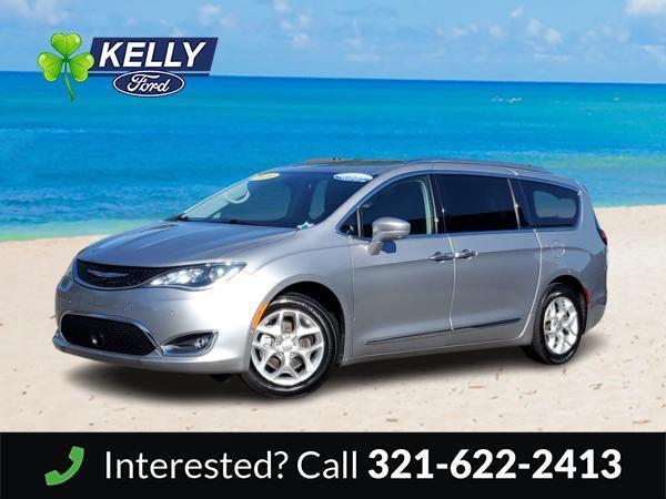 used 2020 Chrysler Pacifica car, priced at $20,988