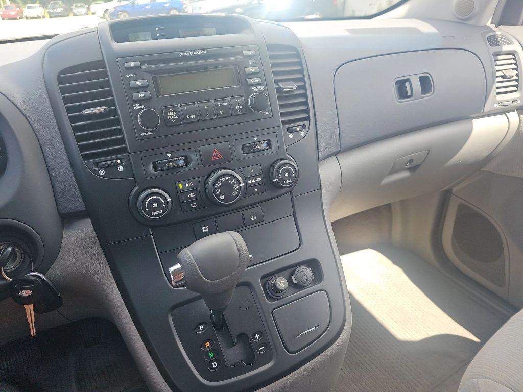 used 2006 Kia Sedona car, priced at $4,899