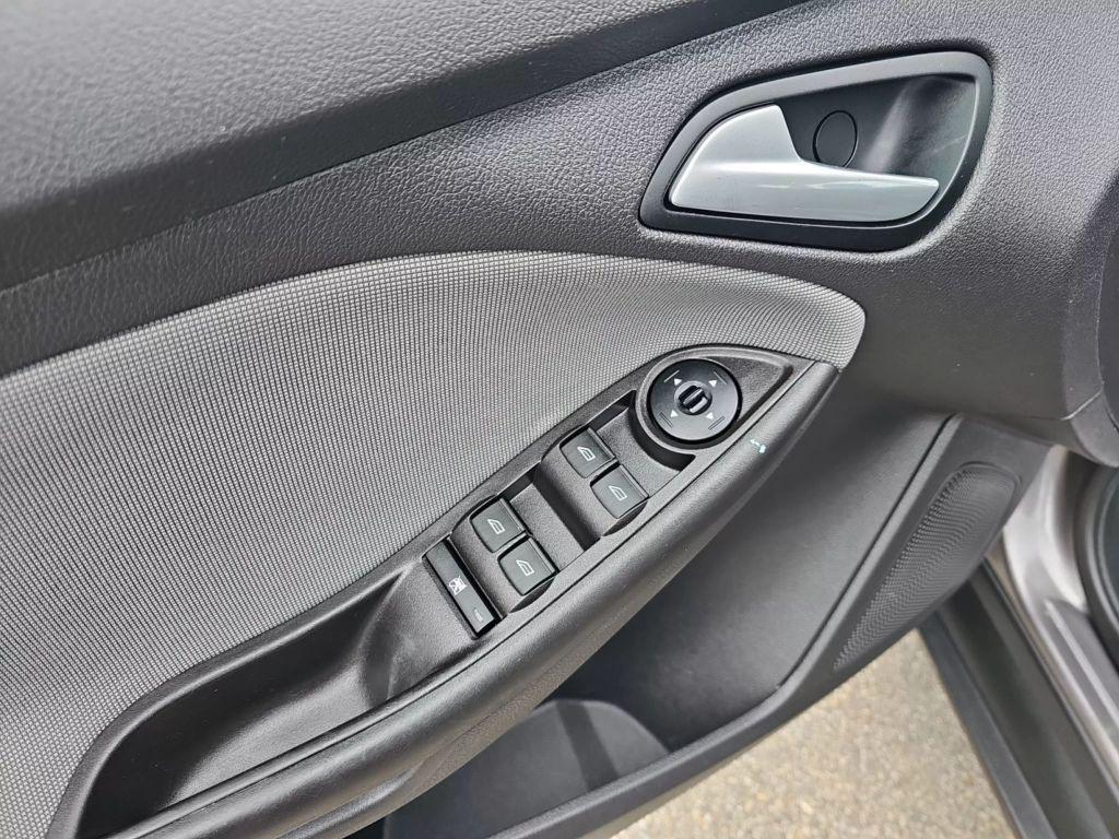 used 2014 Ford Focus car, priced at $6,999