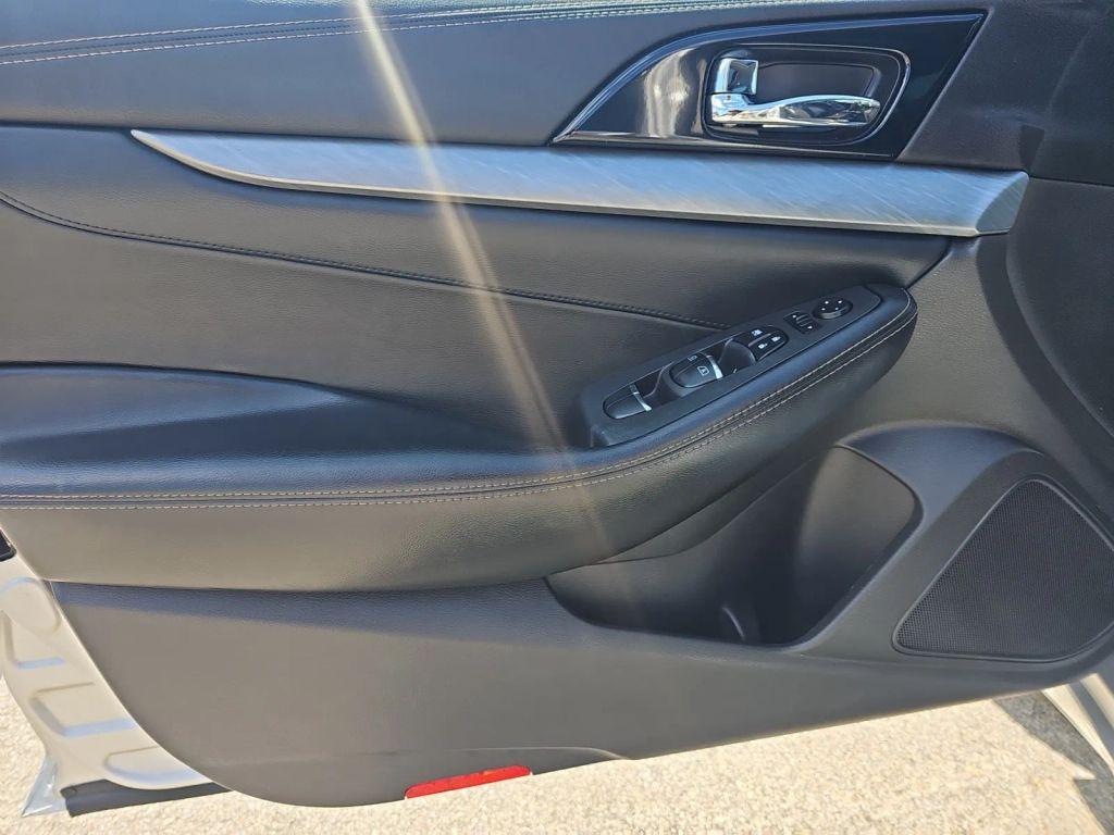 used 2016 Nissan Maxima car, priced at $12,999
