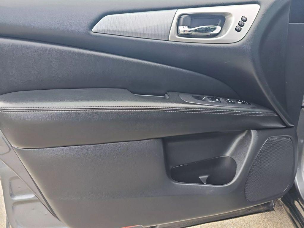 used 2017 Nissan Pathfinder car, priced at $10,499