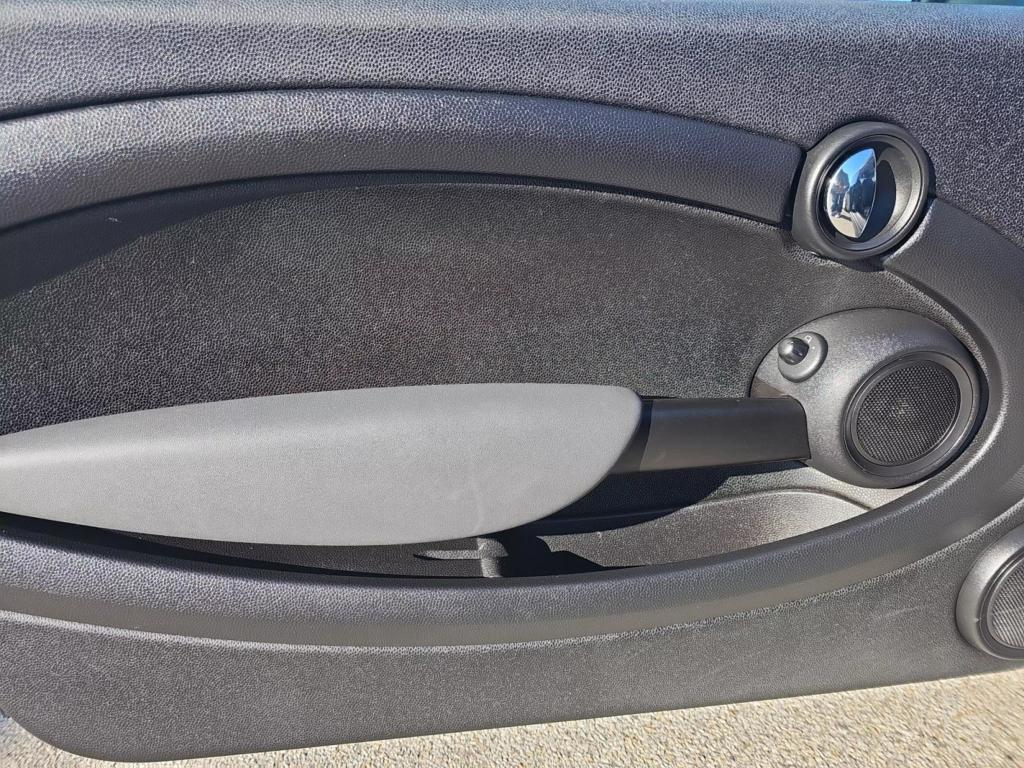 used 2009 MINI Cooper car, priced at $3,999