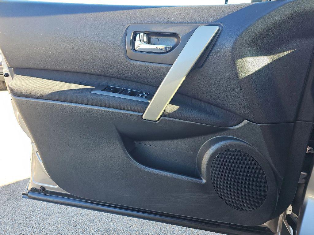 used 2011 Nissan Rogue car, priced at $5,999