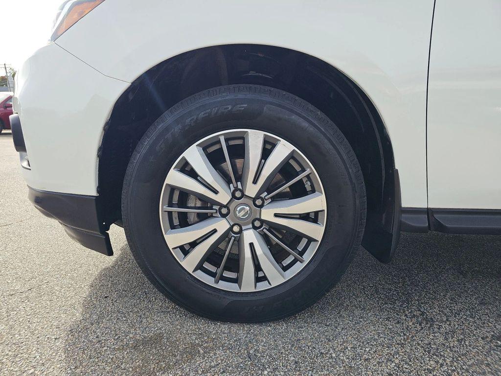used 2017 Nissan Pathfinder car, priced at $10,499
