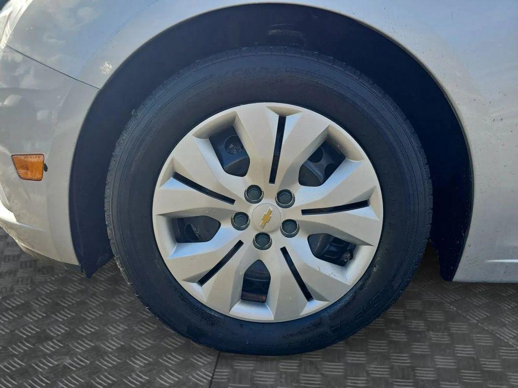 used 2014 Chevrolet Cruze car, priced at $6,499