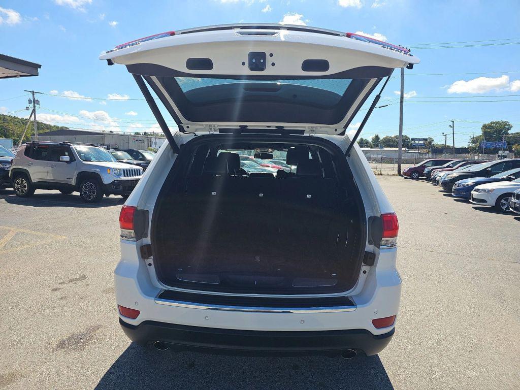 used 2014 Jeep Grand Cherokee car, priced at $10,198