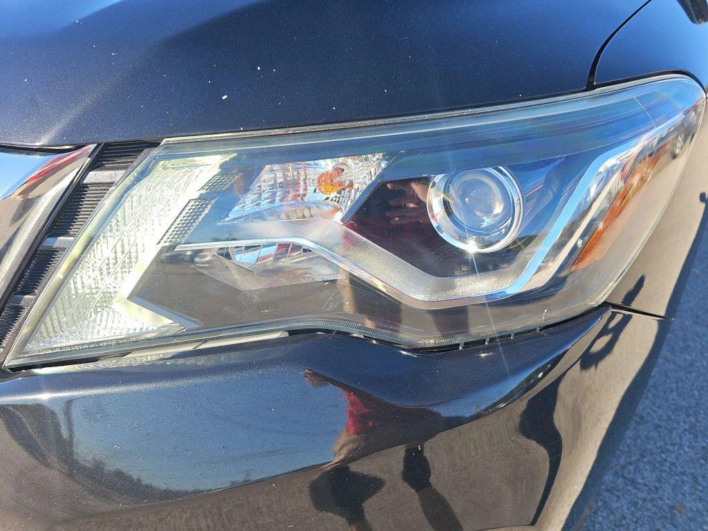 used 2018 Nissan Pathfinder car, priced at $13,299