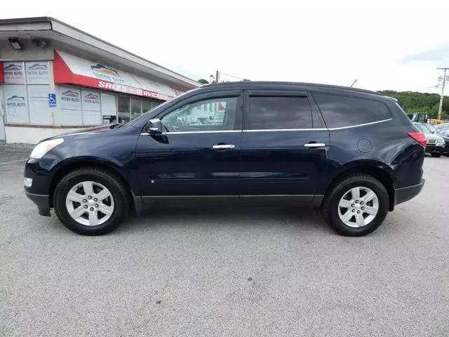 used 2010 Chevrolet Traverse car, priced at $5,699