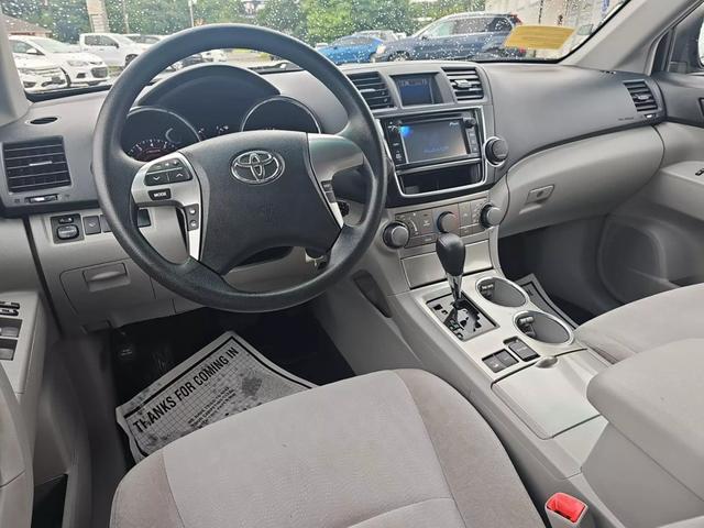 used 2013 Toyota Highlander car, priced at $13,499