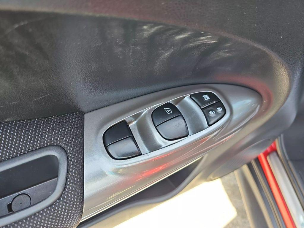 used 2013 Nissan Juke car, priced at $5,499