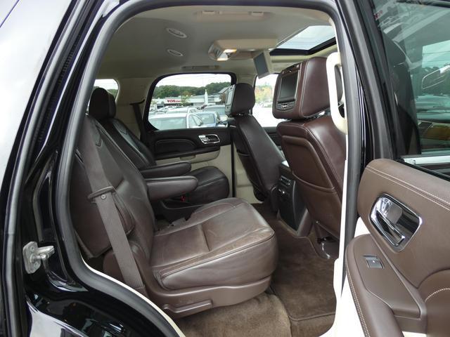 used 2013 Cadillac Escalade car, priced at $18,999