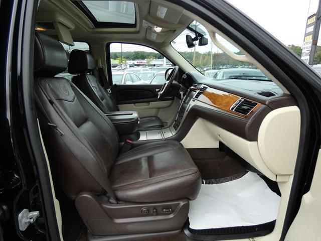 used 2013 Cadillac Escalade car, priced at $18,999