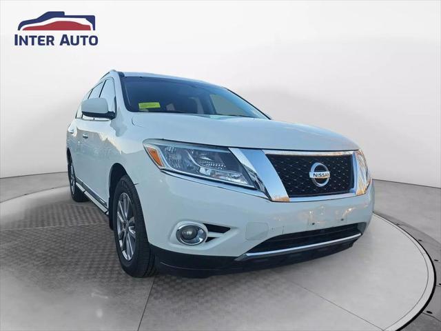 used 2015 Nissan Pathfinder car, priced at $9,999